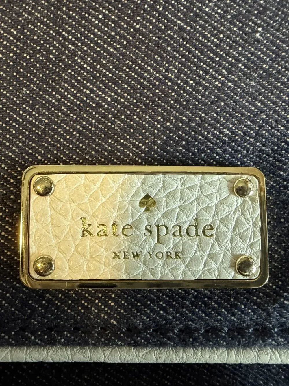 Kate Spade denim crossbody - Picture 2 of 12